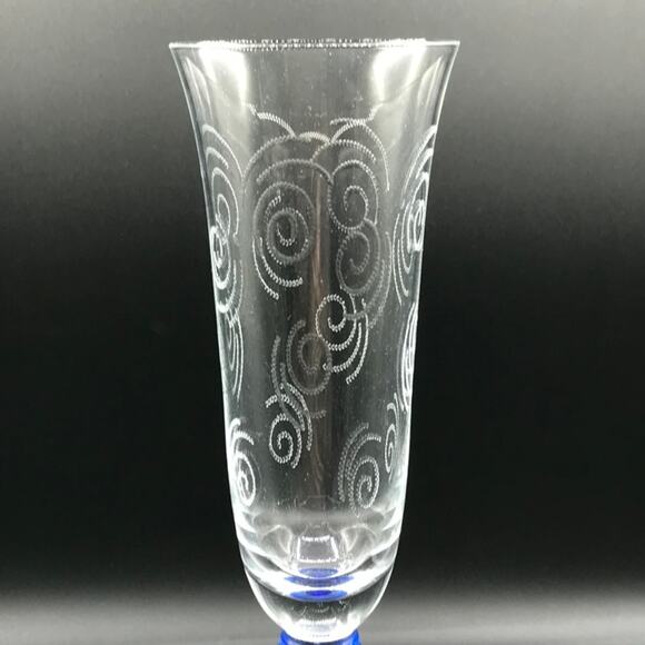 Mikasa Hand Blown with Stippling Czech Republic Celestial Blue CHP Flute - Mint - Picture 2 of 7